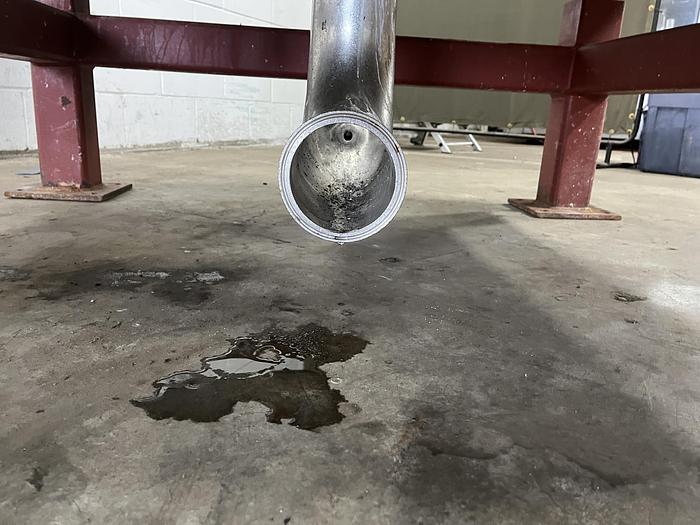 Used 1,000 Gallon SS Tank