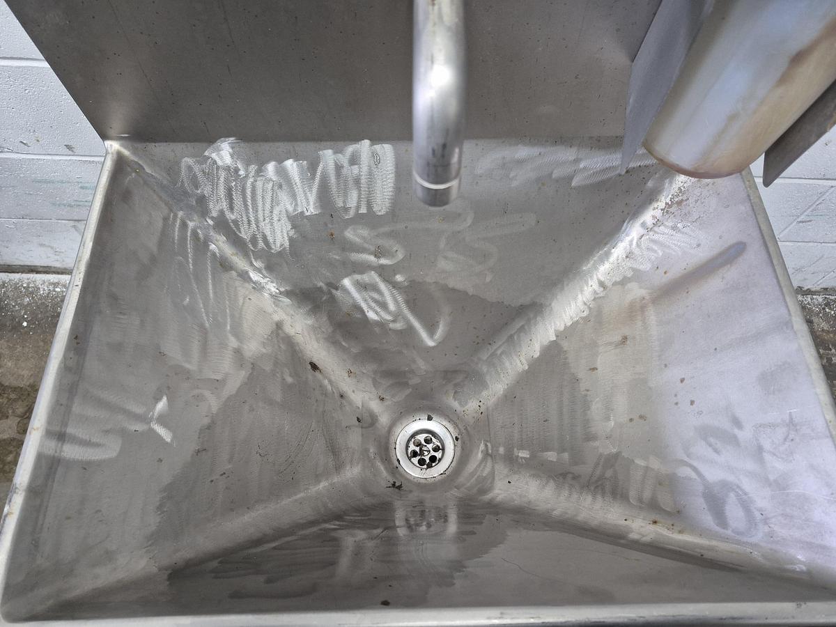 Used Roser SS Industrial Hand Wash Basin