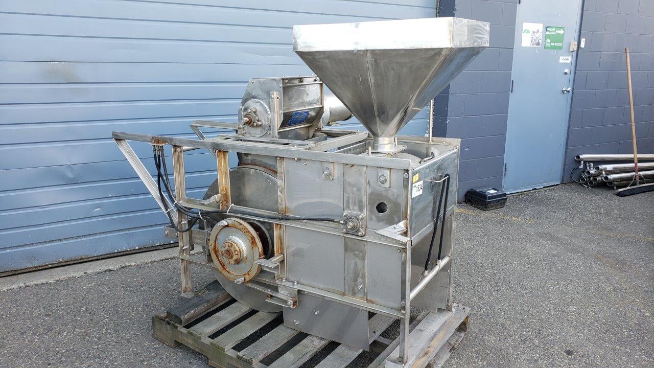 Used ABM McLauchlan 900 SS Berry Slicer