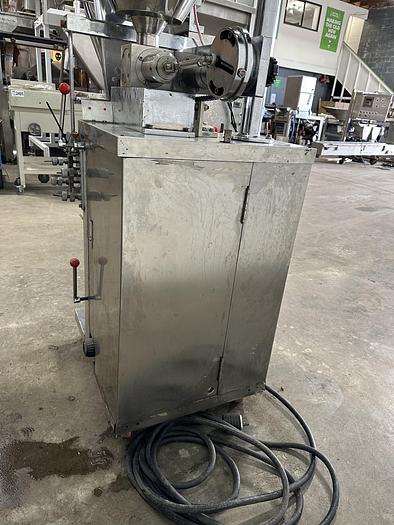 Used Housen HSU-150Y Liquid Fill & Seal Packer