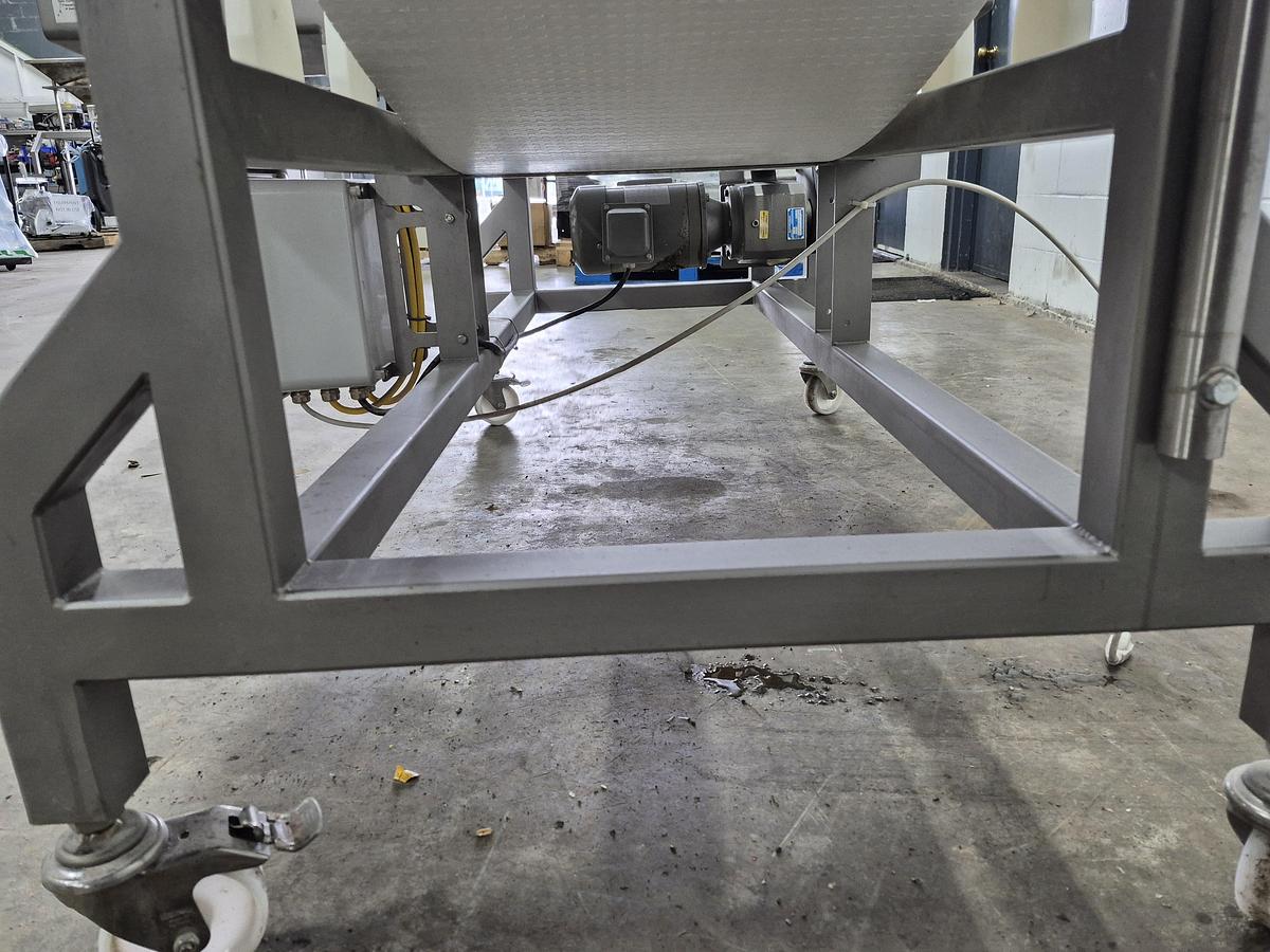 Used Sesotec C-Scan GHF Metal Detector