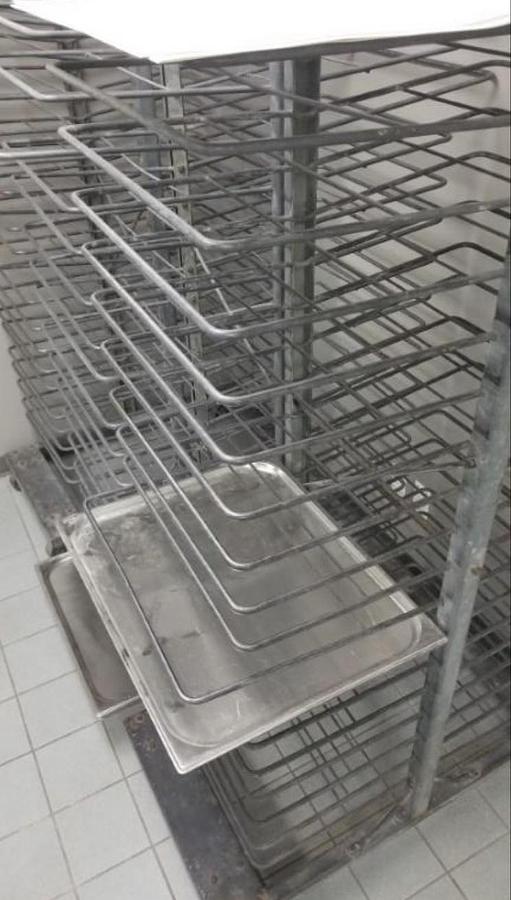 Used Baking Sheet Racking (Includes Baking Sheets)