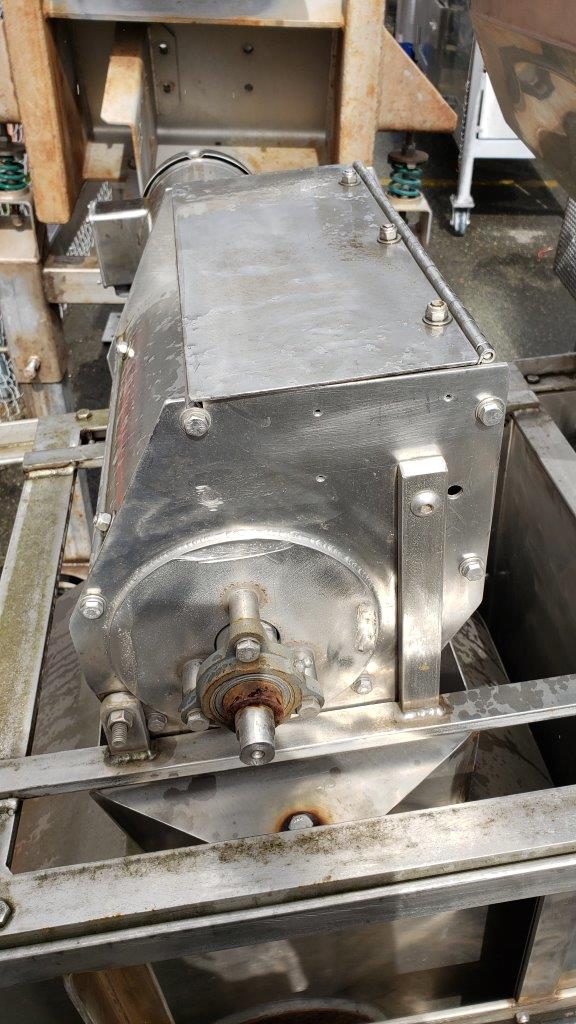 Used ABM McLauchlan 900 SS Berry Slicer