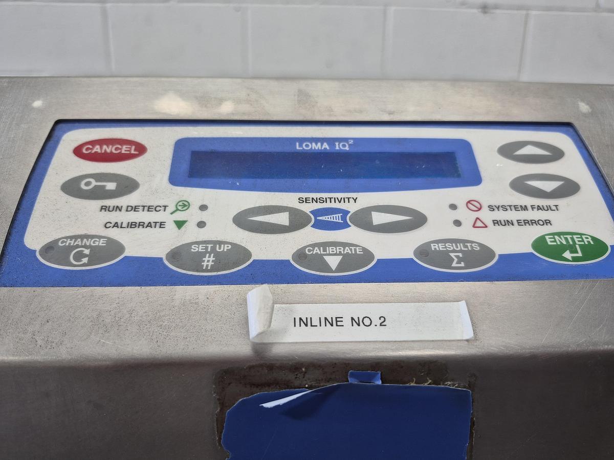 Used Loma IQ2 Metal Detector