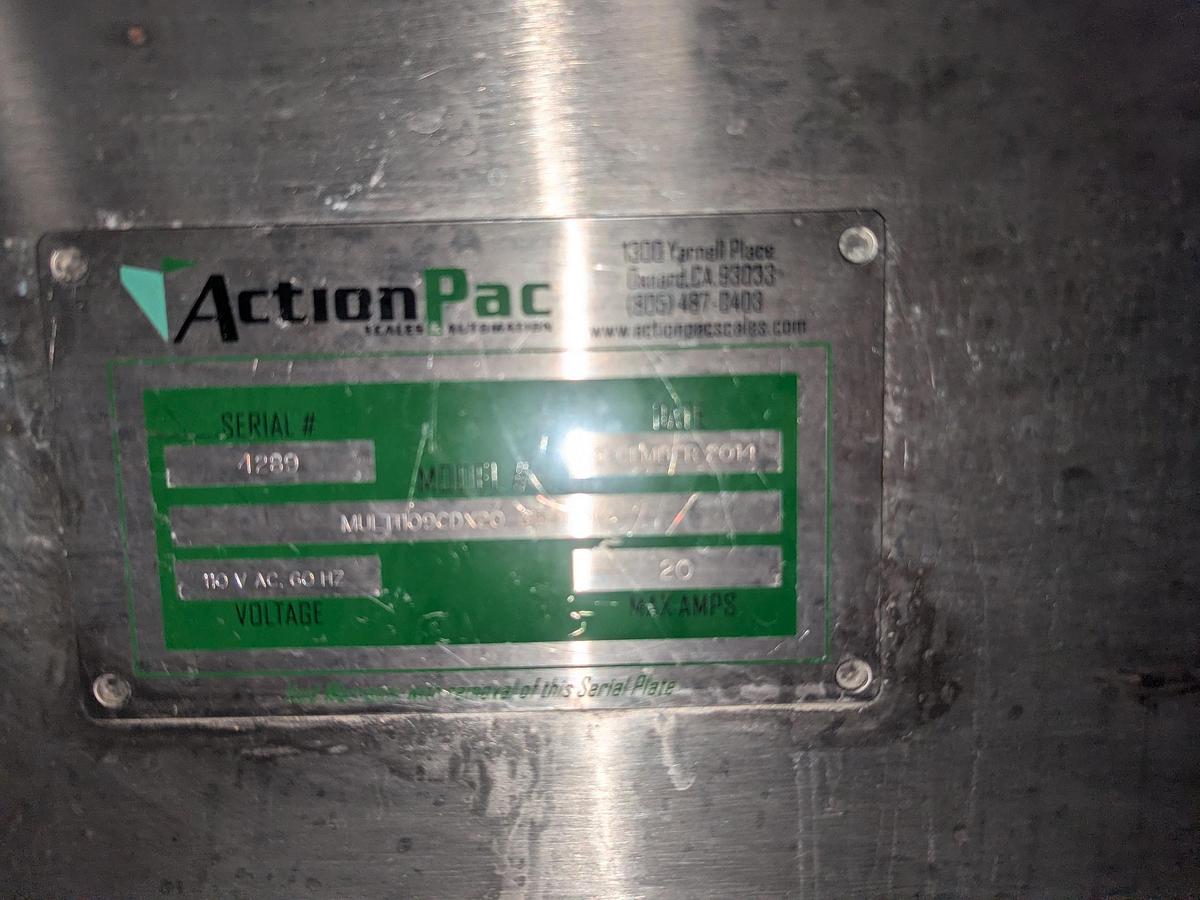 Used Pouch Filler With 20 Head Scales