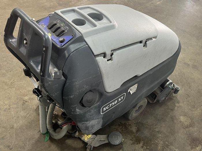 Used Advance SC750 ST Floor Scrubber