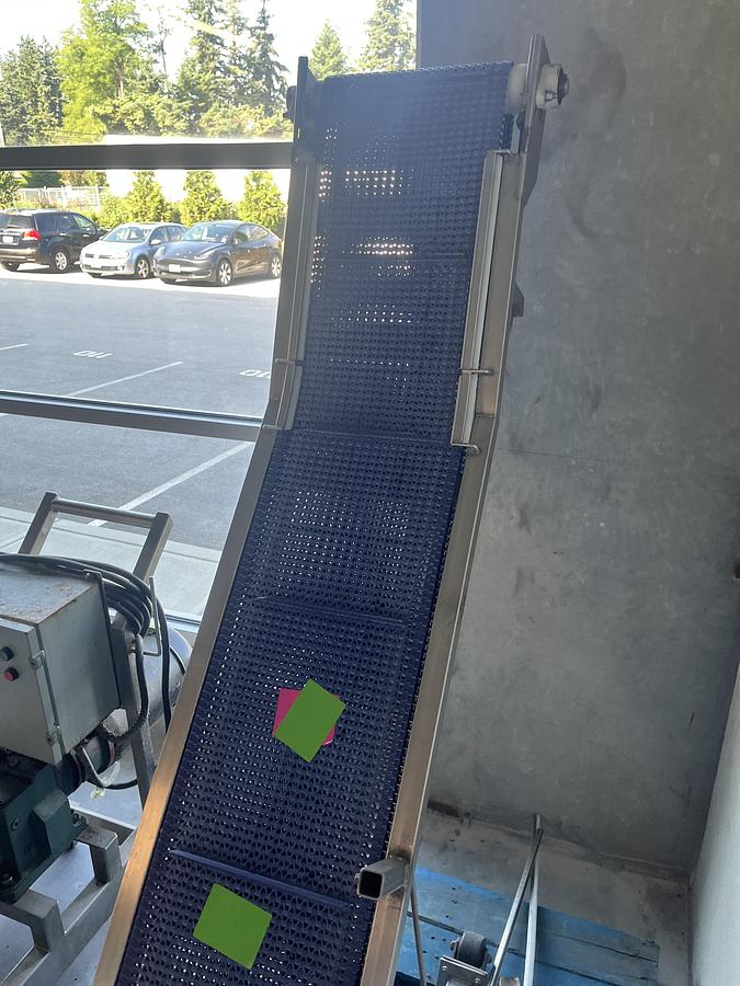 Used Cleated Incline Conveyor