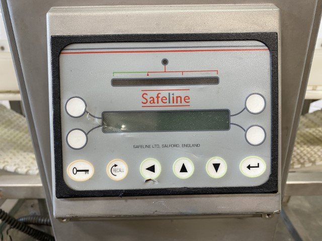 Used Safeline Metal Detector