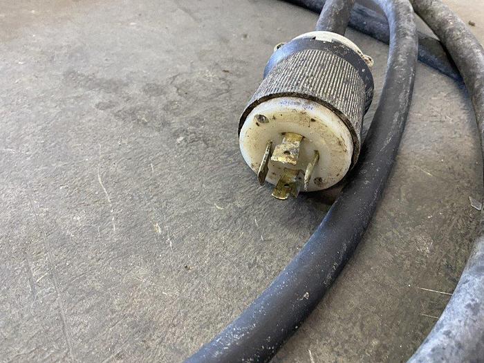 Used 9' Flat-Belt Conveyor