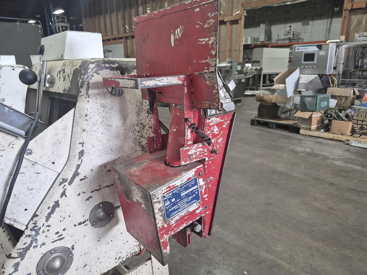Used Oliver 797G Bread Slicer & Air Bagger