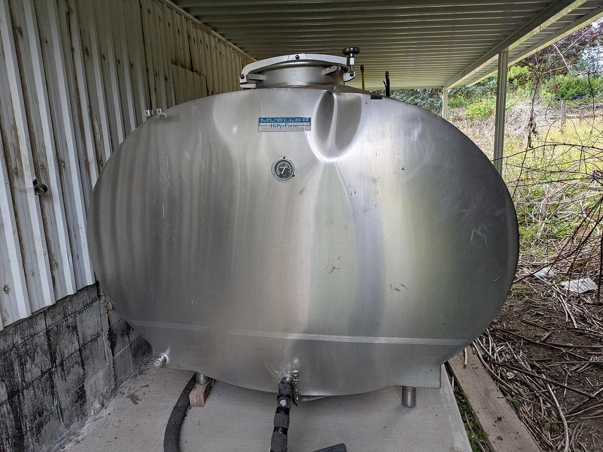Used 2000 Gallon Dairy Tank