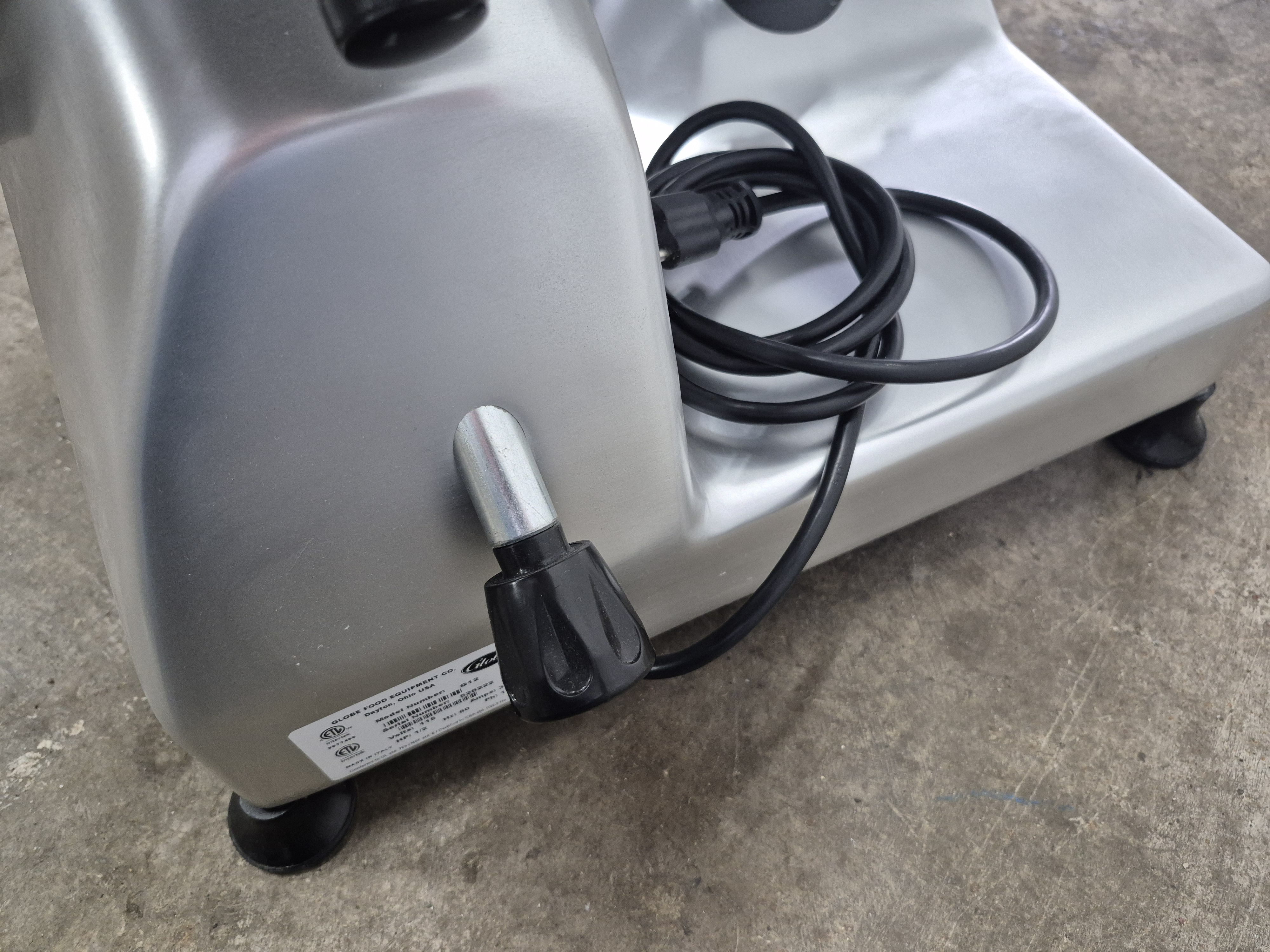 Used Globe G12 Manual Slicer