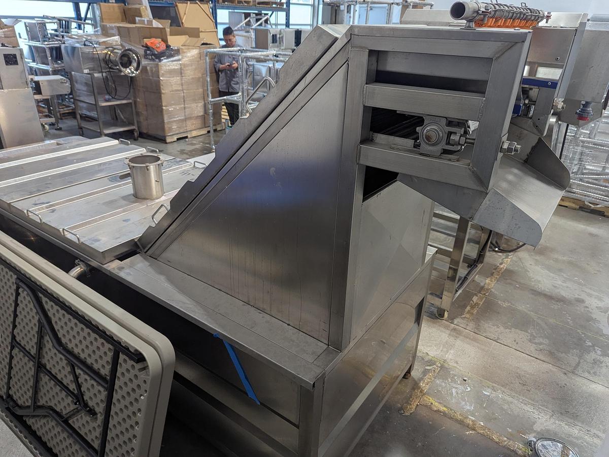 Used  SS Rinsing Conveyor