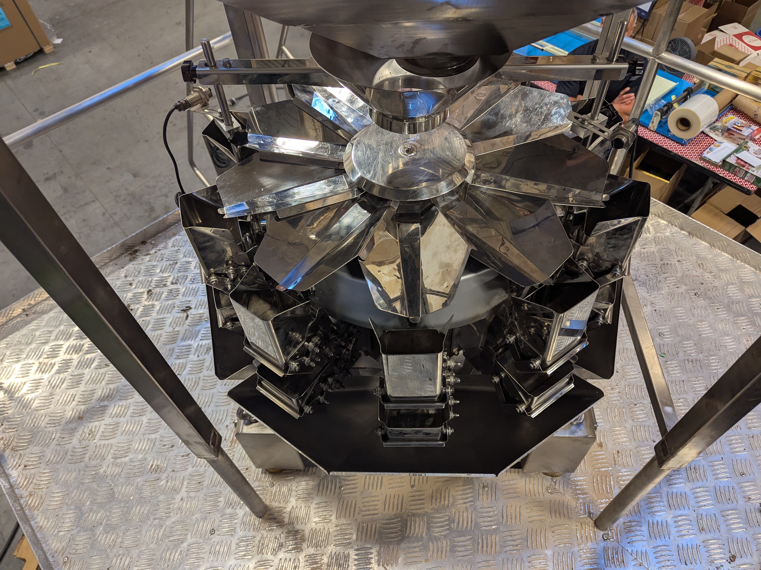 Used Matrix 916R Bagger with Platform and 10 Head Scale