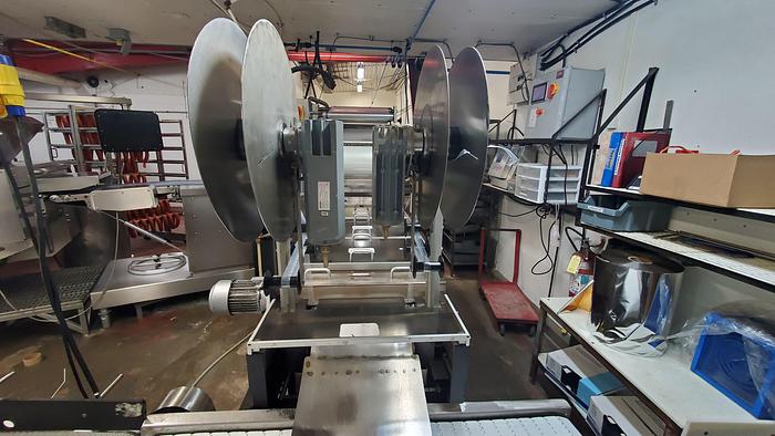 Used Multivac Thermoformer R230