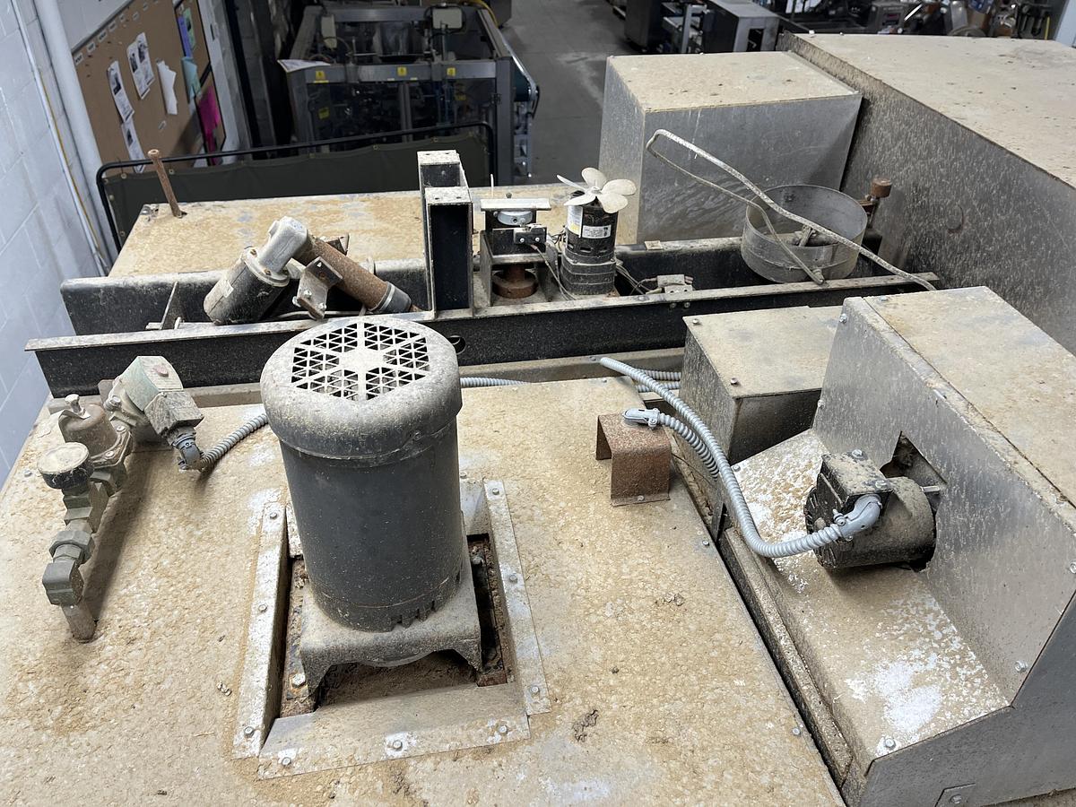 Used Hobart HBA2G Double-Rack Natural Gas Oven