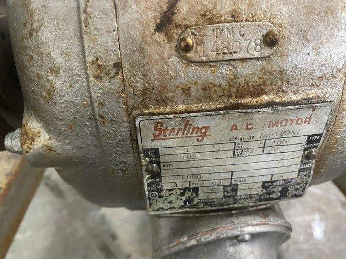 Used Commercial 4-Lane Shaker Conveyor