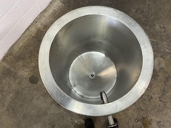 Used Stainless Process 25 Gallon Tank