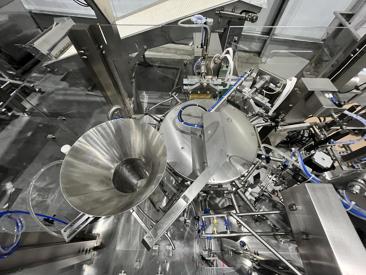 Used Foshan Samfull Vertical Form Fill Seal Machine