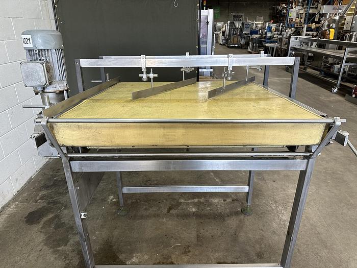 Used SIG Pack Transver 5' Conveyor