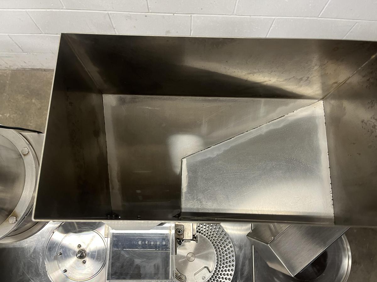 Used Sinoped Capsule Filler