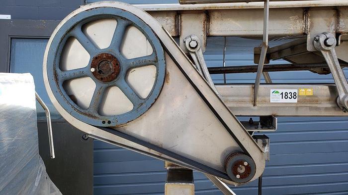 Used Stainless Steel Shaker Conveyor