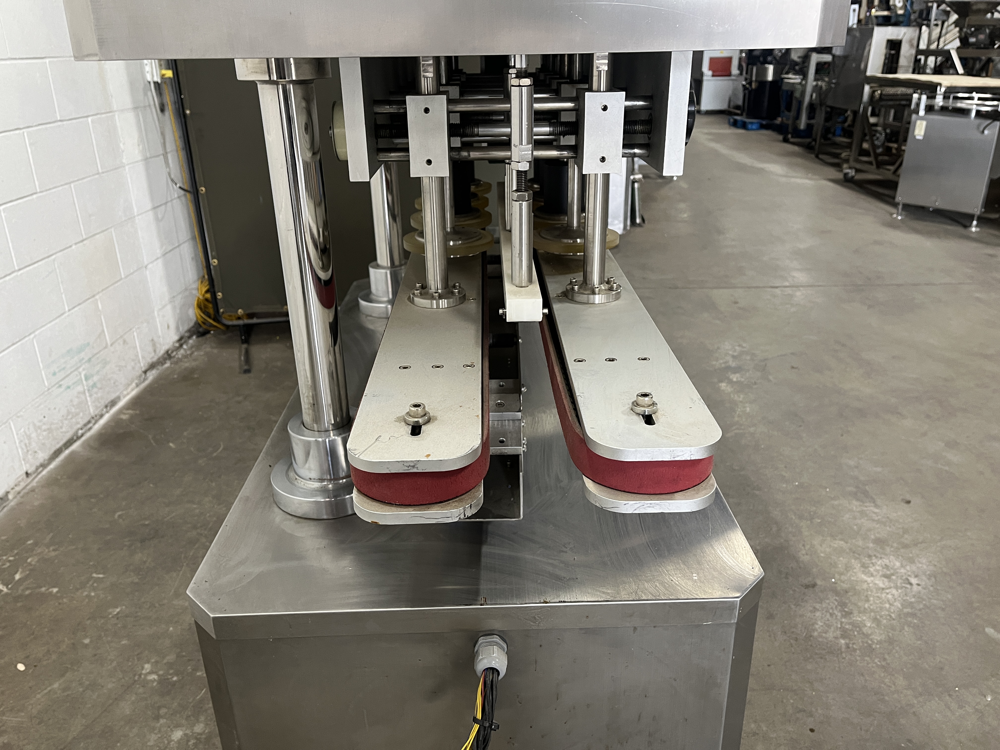 Used Pharmasystec Bottle Capper