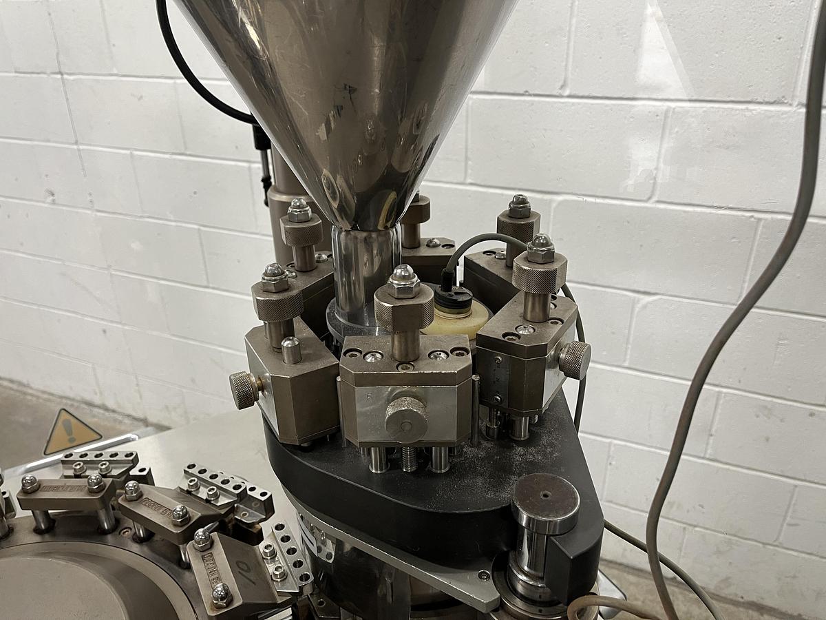 Used Sejong SF-40 Capsule Filler