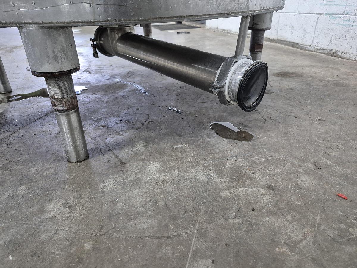 Used SS 300 Gallon Double Wall Tank