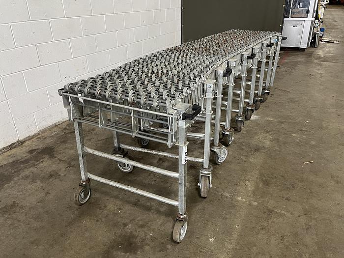 Used NestaFlex 376 Flexible Gravity Conveyor