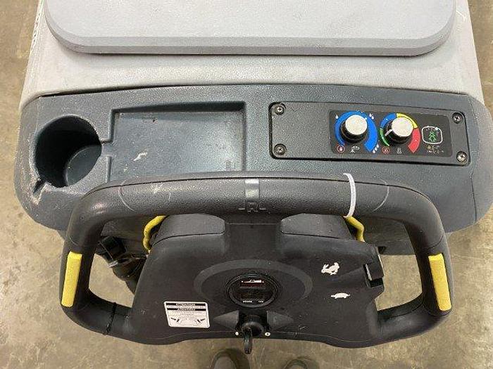 Used Advance SC900 ST 32C Floor Scrubber