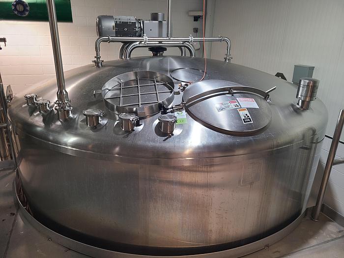 Used 6000 Gallon SS Tank