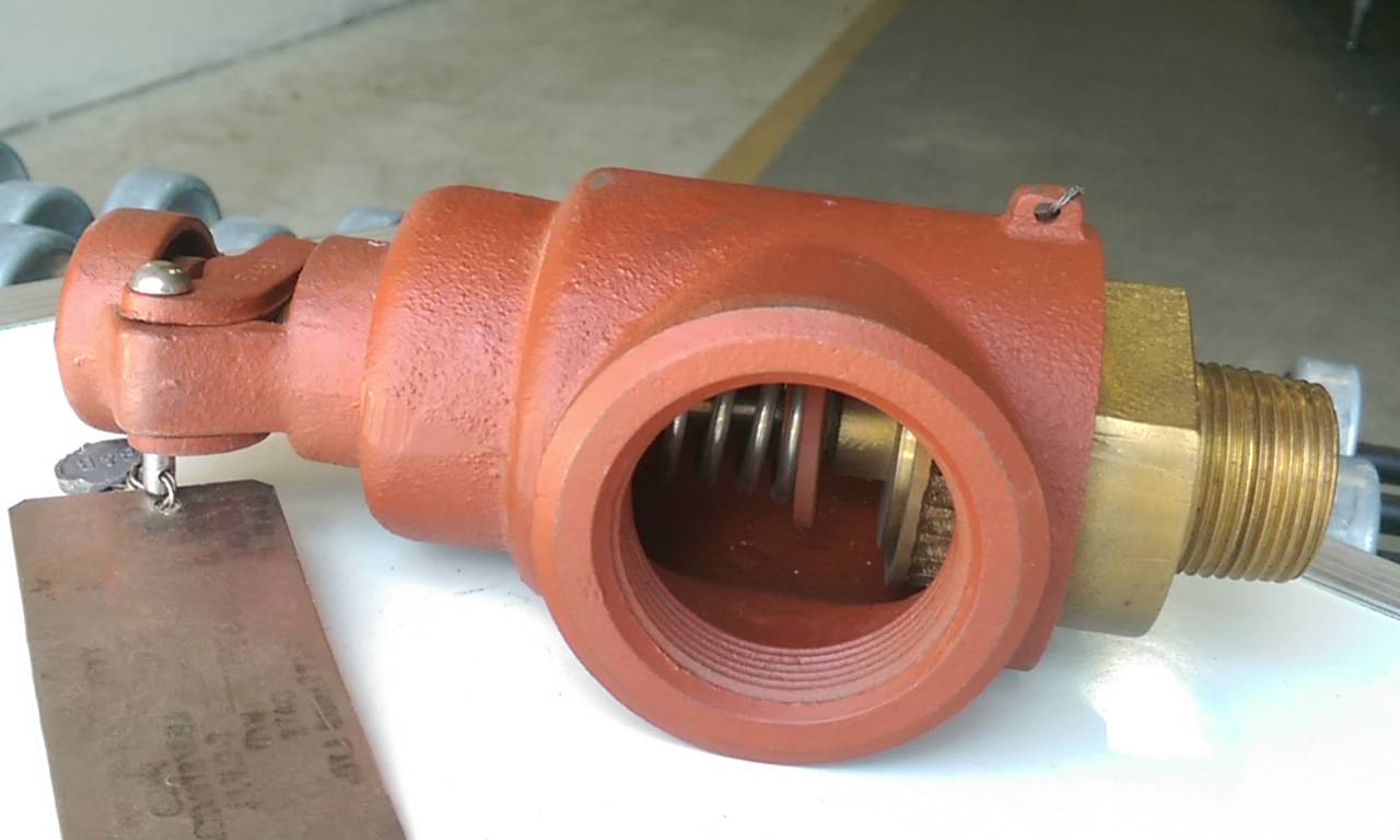 Used Farris 1" Steam Regulator