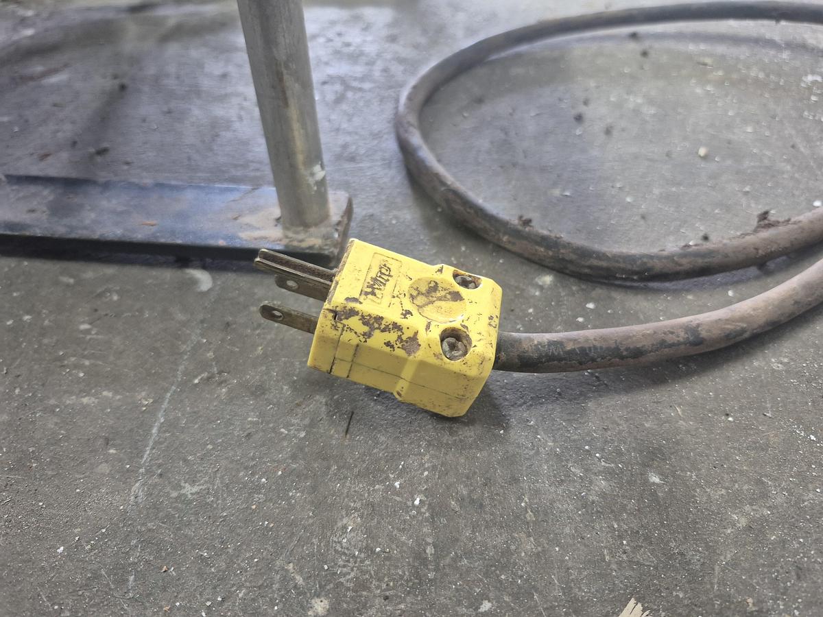 Used Fortress Phantom Metal Detector