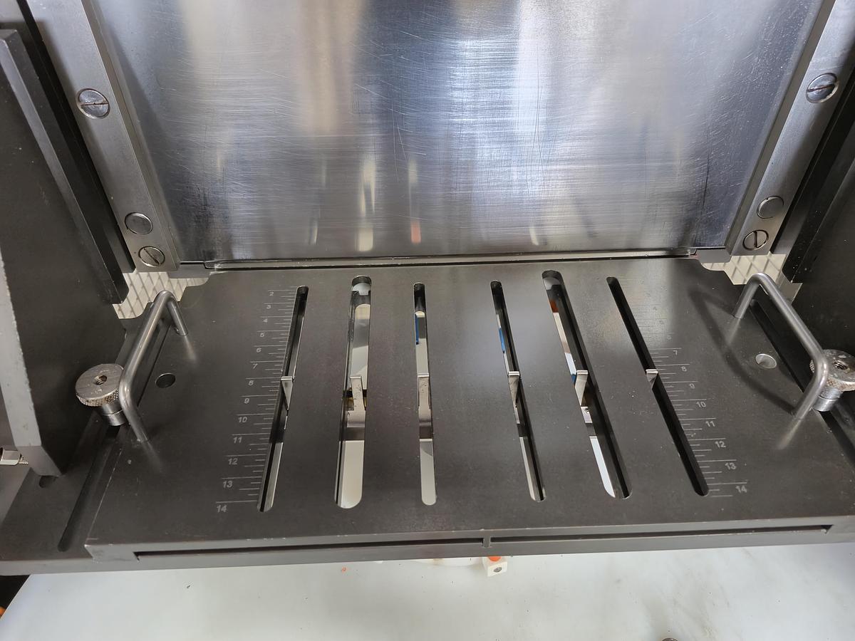 Used FoodTools CS-2100RFi Automatic Round Cake Slicer