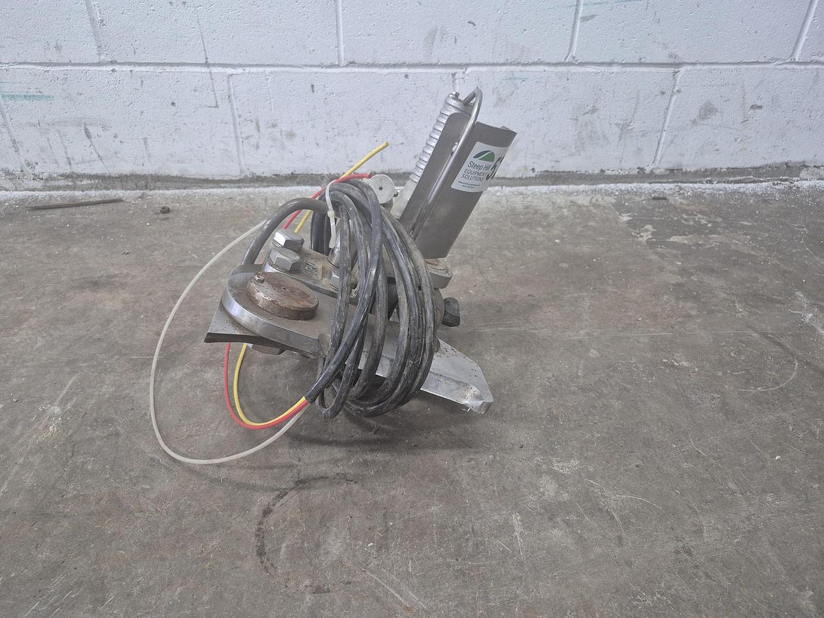 Used Jarvis 50D-1 Beef Horn & Hock Cutter