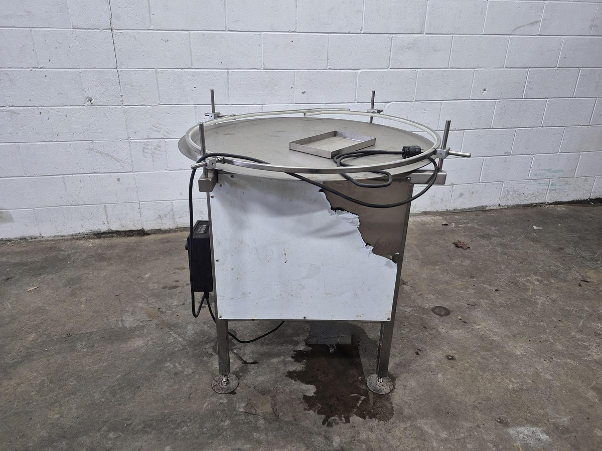 Used 35" Accumulation Table
