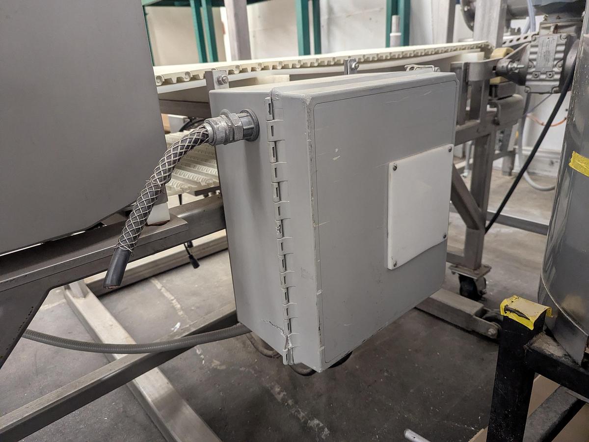 Used Mettler-Toledo Safeline Metal Detector