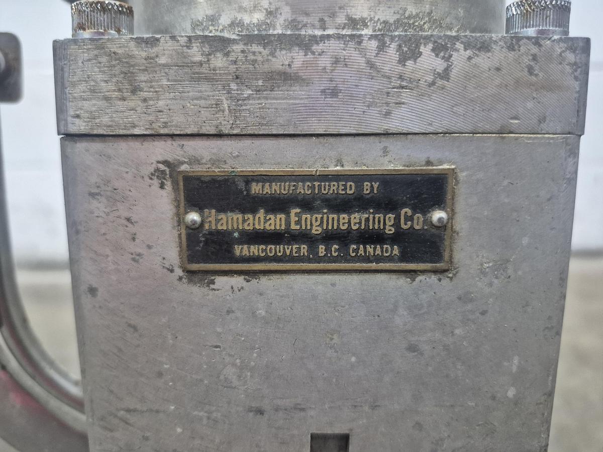 Used Hamadan Engineering Co. Pneumatic Single Clipper Machine