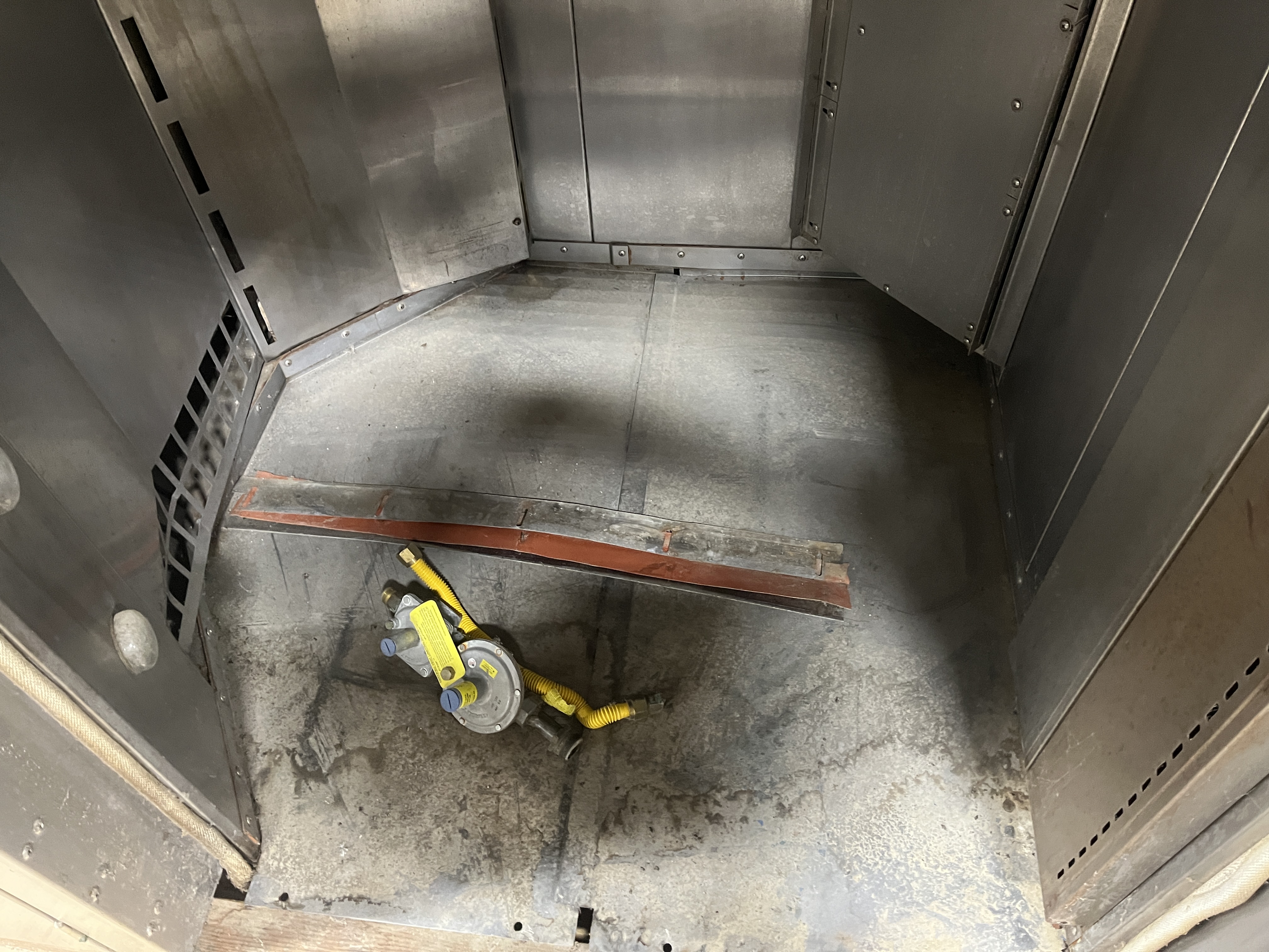 Used Hobart HBA2G Double-Rack Natural Gas Oven