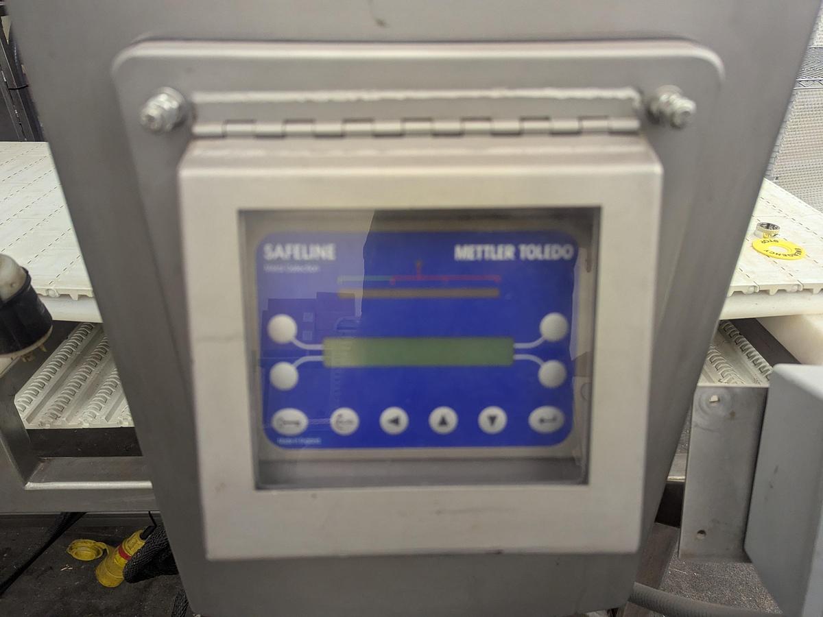 Used Mettler-Toledo Safeline Metal Detector