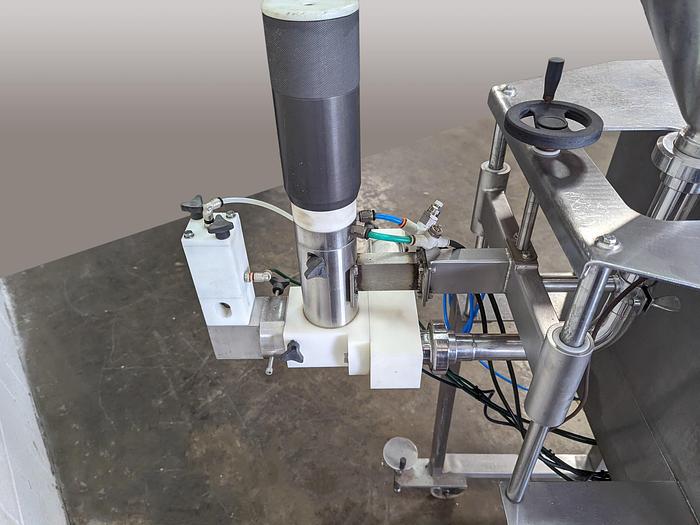 Used Ca.Ve.Co. D/35 Piston Filler