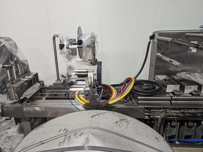 Used Multivac Roll-fed Thermoformer R145