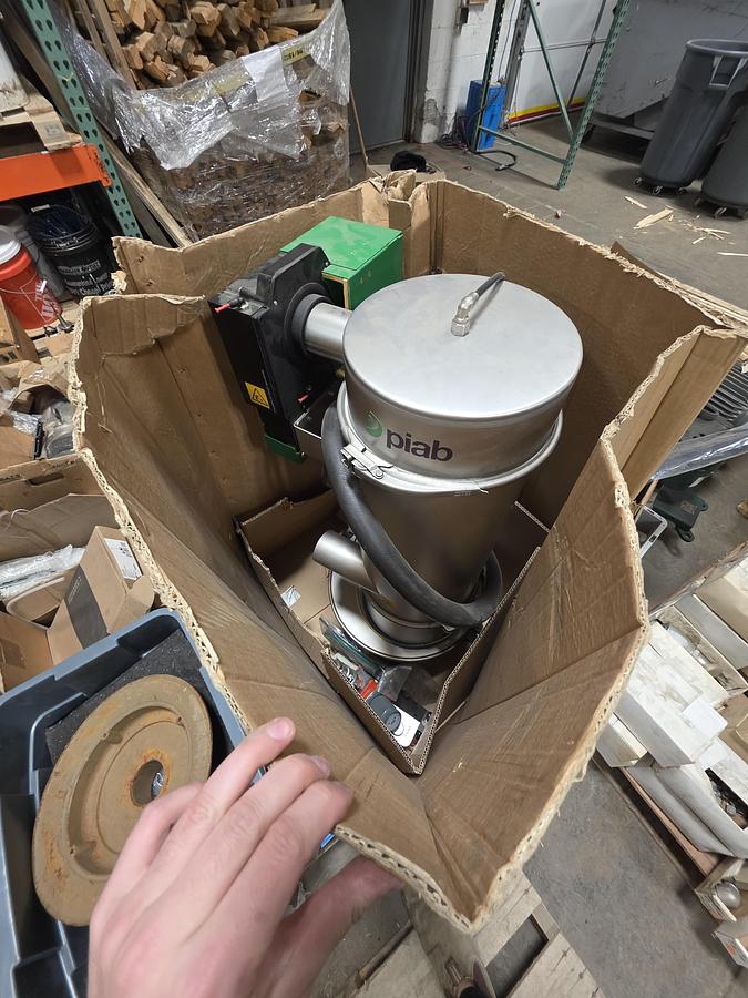 Used  Piab piFLOW Vacuum Conveyor