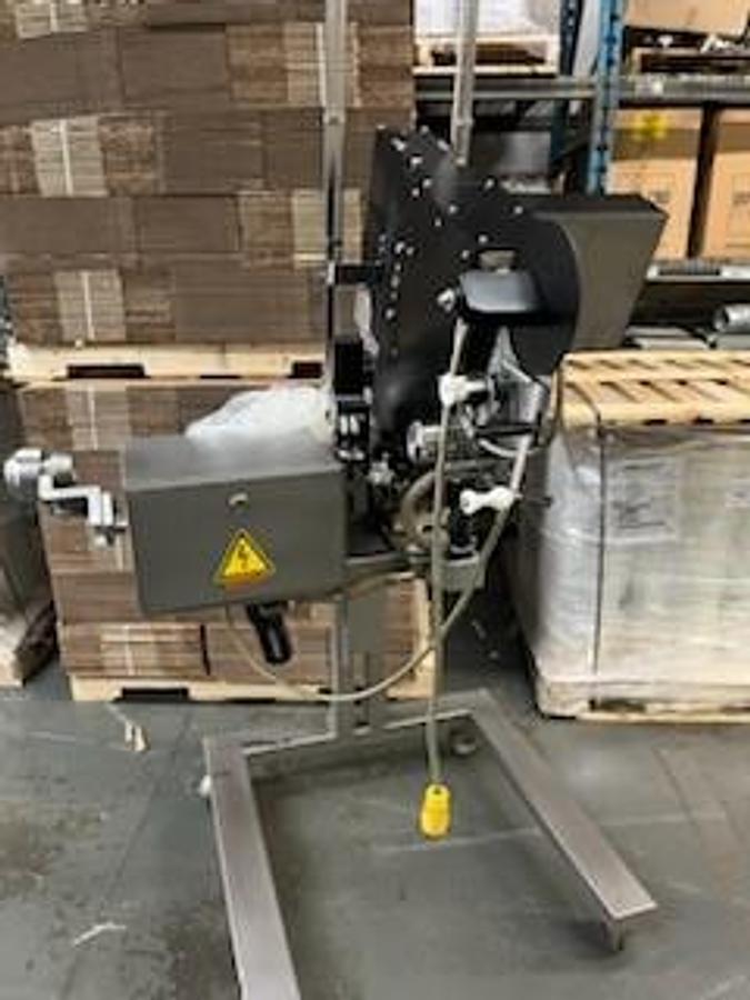 Used Poly Clipper PDC-A600 Automatic Double Clipper