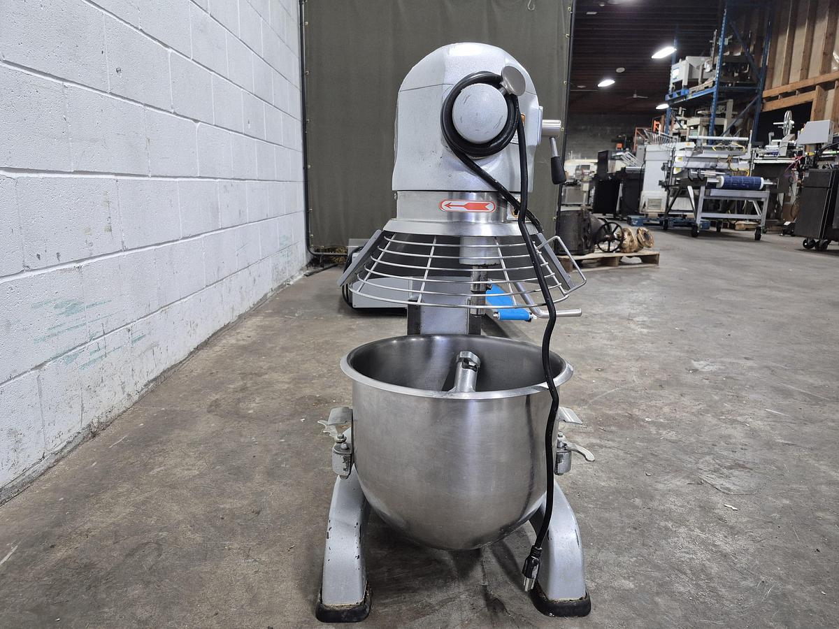 Used Dynasty 20 Quart Planetary Mixer 
