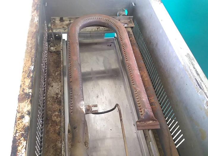 Used Vollrath Cayenne Lava Rock Charbroiler