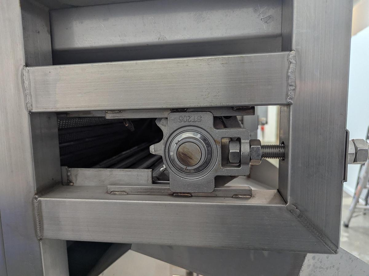 Used  SS Rinsing Conveyor