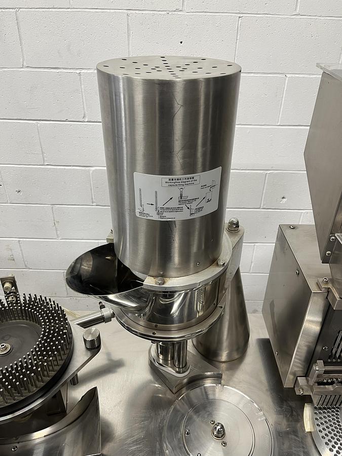 Used Sinoped Capsule Filler