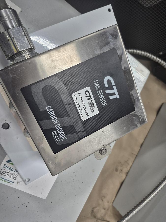 Used Dual Unit Heater System w/ Thermostat & C02 Detector